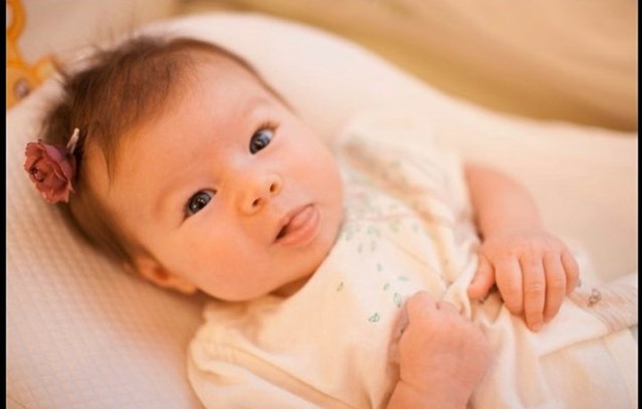 Gadis Cilik Asal Rusia Berwajah Mungil Ini Mirip Boneka Deh