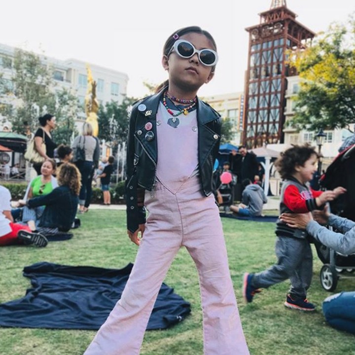 <p>Dengan caranya berpose yang luwes, nggak heran Hemingway kecil-kecil sudah jadi model. (Foto: Instagram @gypsylittle)</p>