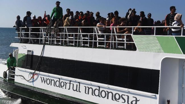 Eksodus wisatawan sempat terjadi usai gempa beberapa waktu lalu walaupun kini yang berdatangan pun tetap relatif banyak terlebih memang saat liburan.