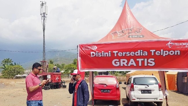 Telkomsel menyatakan jaringan telekomunikasi mereka yang terganggu akibat gempa bumi dan tsunami di Donggala dan Palu sudah 70 persen pulih.