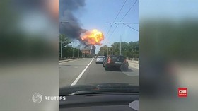 VIDEO: Ledakan Truk Tangki di Bologna Italia, Hancurkan Jalan