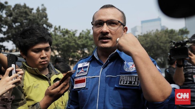 Ferdinand Hutahaean selama ini dikenal sebagai salah satu juru bicara BPN. Ia berhenti mendukung Prabowo-Sandi karena Ani Yudhoyono jadi sasaran bullying.