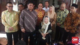 Usai Bertemu JK, Airlangga Temui Sinta Wahid