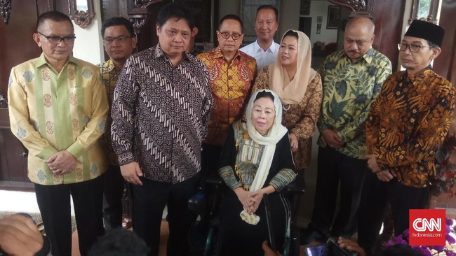 Kedatangan Airlangga diklaim hanya untuk bersiltaruhmi dengan Sinta sebagai tokoh senior. Sinta Wahid turut didampingi anaknya, Yenny Wahid.