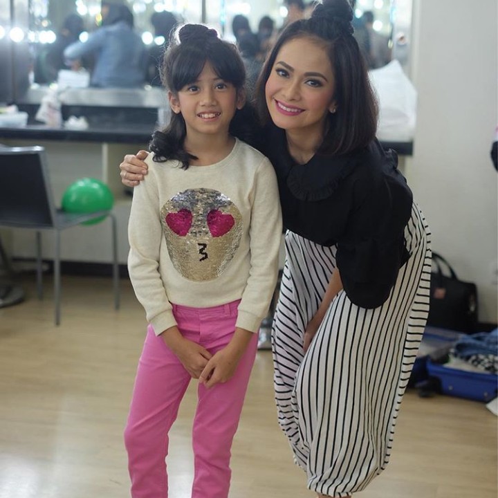 <p>Talullah yang akrab disapa Ulla adalah putri kedua presenter Ersa Mayori. (Foto: Instagram @talullahmalaika)</p>