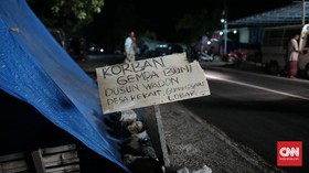 Resah Pola Gempa, Warga Lombok Pilih Tenda Darurat