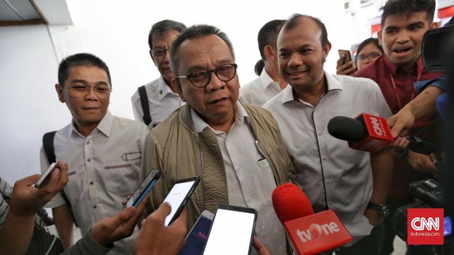 Tujuh Komisioner KPU DKI Jakarta dilaporkan ke Polda Metro karena dianggap tak menjalankan putusan Bawaslu yang meminta nama Taufik dimasukan ke daftar caleg.