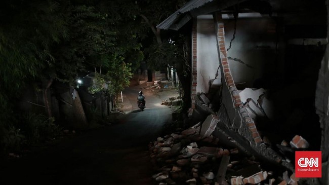 Menkopolhukam Wiranto meminta maaf karena terdapat laporan yang berbeda-beda mengenai jumlah korban jiwa gempa Nusa Tenggara Barat.