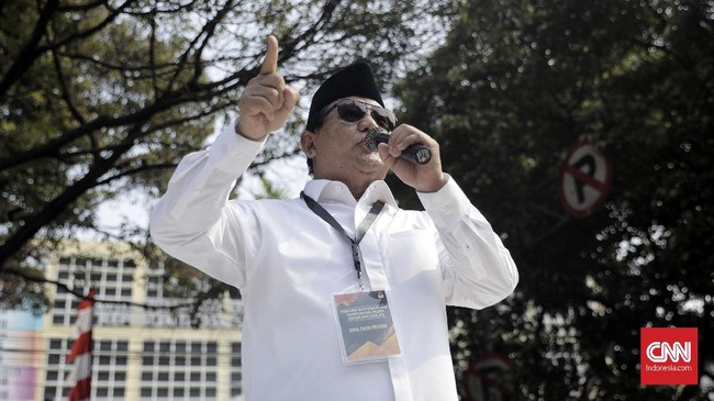 Partai politik Prabowo-Sandiaga menyebut dalam rapat yang diadakan tiap Senin-Kamis, akan membahas ekonomi yang jadi fokus saat kampanye.