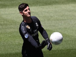 Thibaut Courtois Biasanya Tanding Bola, Pekan Ini Mau Balapan F1