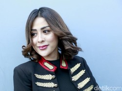 Selvi Kitty Galau Jalani Bulan Ramadan Usai Bercerai