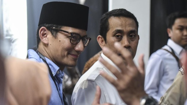Ketua Persatuan Gerakan OK OCE (PGO) Faransyah mengaku sangat terkejut dengan keputusan Sandiaga maju cawapres.