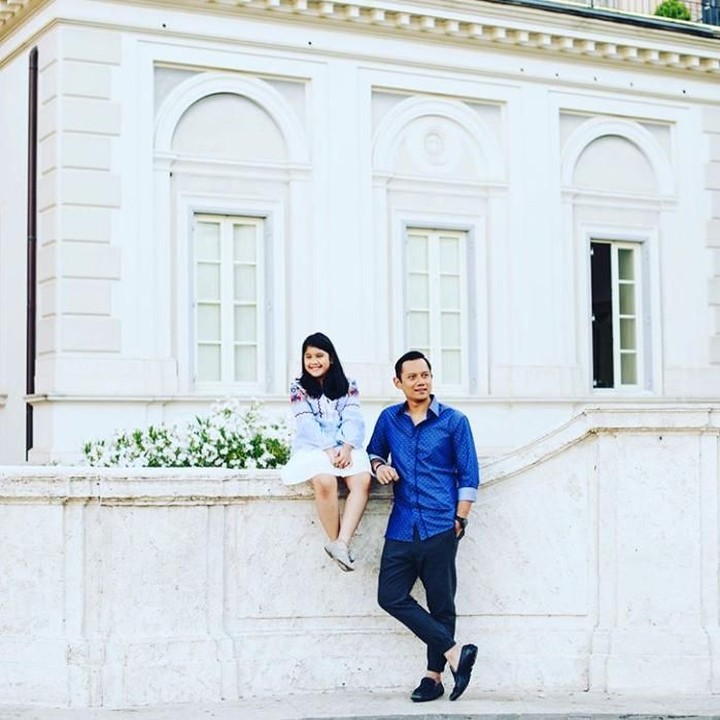 <p>Mereka kembaran memakai baju dengan warna sama. Kompaknya! (Foto: Instagram @agusyudhoyono)</p>