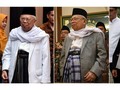 Cium Tangan Kiai, Sarung dan Gaya Hidup Sehat Ma'ruf Amin