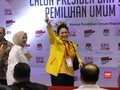 VIDEO: Titiek Soeharto Dampingi Prabowo ke KPU