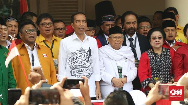 Untuk menyiasati waktu yang singkat dan daerah yang banyak, Jokowi-Ma'ruf Amin berkampanye dengan menggunakan teknologi hologram.