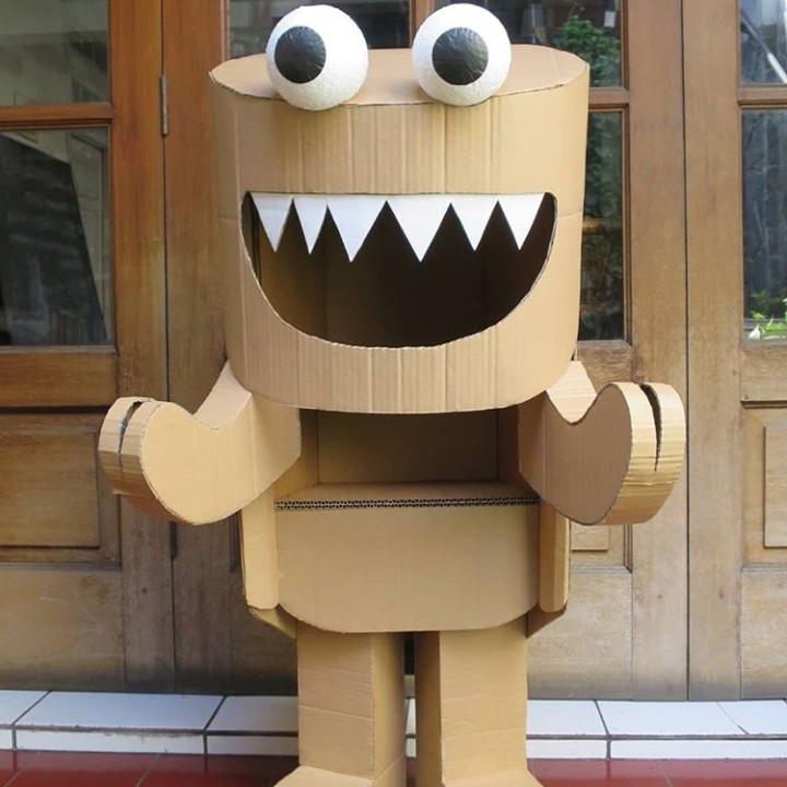 <p>Monsternya lucu ya, tuh lihat matanya belo banget. (Foto: Instagram @maliyanti)</p>