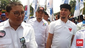 Bakar Semangat Buruh, Fadli Zon Promosi Jadi Caleg