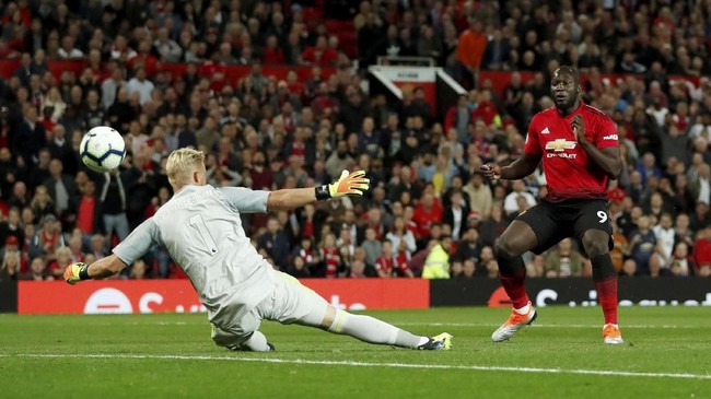 Penyerang Manchester United Romelu Lukaku membuat pernyataan mengejutkan dengan siap gantung sepatu dari timnas Belgia setelah Piala Eropa 2020 mendatang.
