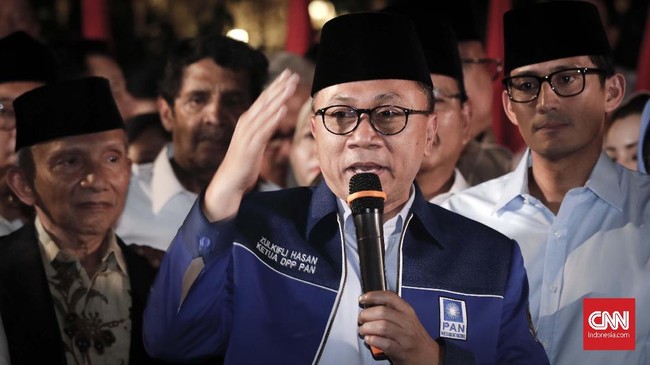Ketua Partai Amanat Nasional Zulkifli Hasan menegaskan semua kader partainya kompak mendukung Prabowo-Sandiaga di Pilpres 2019.