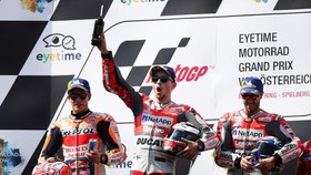 Jorge Lorenzo Rebut Pole Position MotoGP Aragon