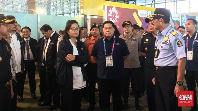 Menkeu Sri Mulyani membahas persiapan Indonesia menjadi tuan rumah Piala Dunia U-17 bersama Ketua Umum PSSI Erick Thohir, Selasa (27/6) ini.