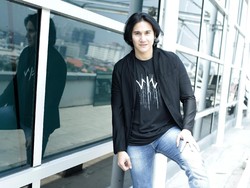 Vino Bastian Ungkap Alasan Hanya Follow IG Marsha Timothy