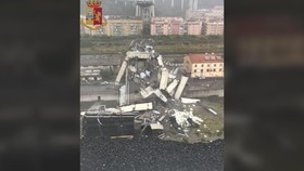 Jembatan Tol Genoa Runtuh, Dua Korban Selamat