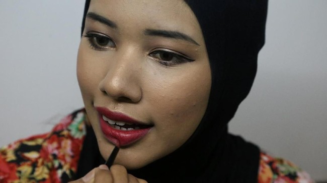 FOTO: Blogger Pendobrak Citra Negatif Muslim di Myanmar