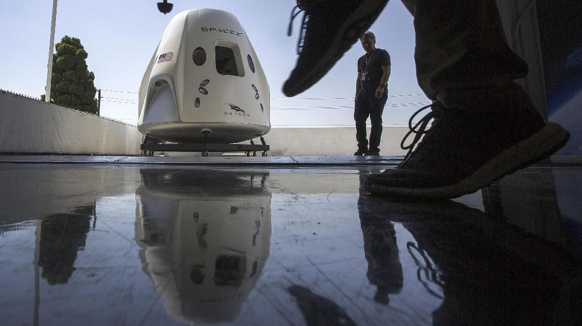 FOTO: Pameran Pesawat Ruang Angkasa SpaceX Dragon