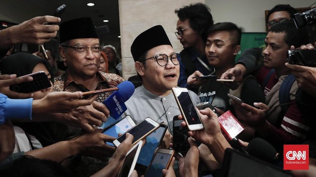 Wakil Ketua DPR Muhaimin Iskandar namalain Cak Imin dilaporkan ke MKD DPR usai memasukkan istrinya dalam kuota Timwas Haji DPR.