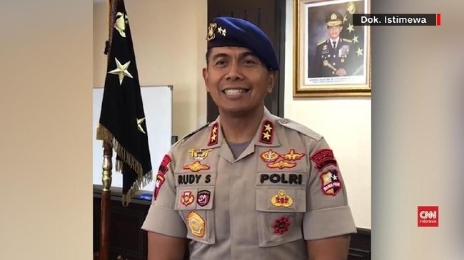 Komandan Korps Brimob Irjen Rudy Sufahriadi dalam video itu menyatakan siap menggantikan Irjen Idham Azis sebagai Kapolda Metro Jaya.