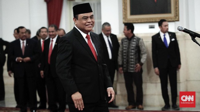 Kemenpan RB dan Kemendagri akan menggelar rapat koordinasi pekan depan untuk membahas nasib ribuan PNS yang terbukti melakukan tindak pidana korupsi.