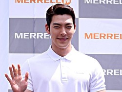 Kim Woo Bin Resmi Gabung dengan Agensi Shin Min Ah