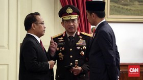Kuasa Jokowi dan di Bawah Bendera 'Keamanan' Polri