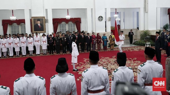 Istana mengundang masyarakat untuk ikut upacara virtual peringatan HUT RI ke-75 pada 17 Agustus mendatang dengan kuota terbatas, yakni hanya 17.845 undangan.