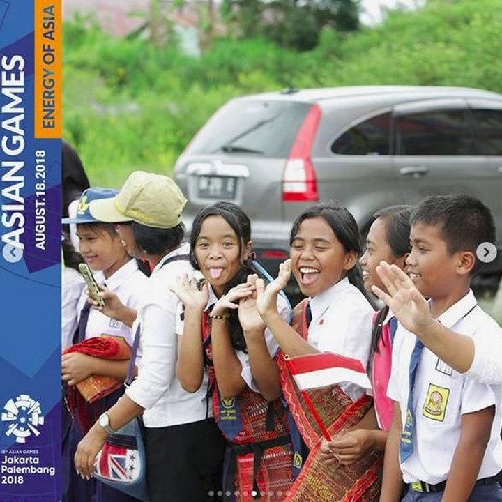 <p>Anak-anak di daerah seperti di Sumatera Utara juga turut meramaikan pawai obor Asian Games 2018. (Foto: Instagram @asiangames2018). <br /><br /></p>