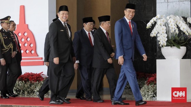 Dana transfer daerah beserta dana desa dalam RAPBN 2019 dialokasikan mencapai Rp832,3 triliun atau naik 9 persen dari perkiraan realisasi anggaran tahun ini.
