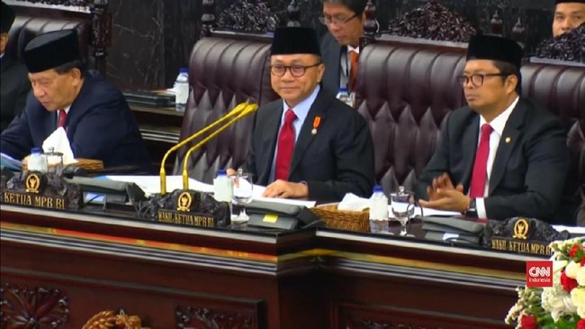 Politikus Golkar Misbakhun mengatakan Ketua MPR Zulkifli Hasan seharusnya tidak menyampaikan pidato kenegaraan bernada kritik terhadap pemerintahan Jokowi.