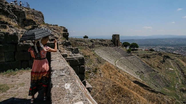 FOTO: Puing Kenangan Peradaban Romawi dari Pergamon
