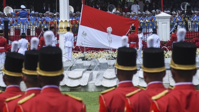 Istana dan kantor presiden IKN Nusantara diklaim bisa rampung pada bulan Juni atau Juli 2024.