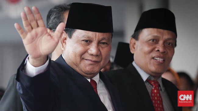 Menteri Pertahanan Prabowo Subianto ingin memberikan sesuatu yang bermanfaat bagi rakyat Aceh. Pembangunan fasilitas pendidikan yang dia pilih.