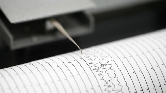 Gempa bumi magnitudo 5,6 mengguncang wilayah Bolaang Mongondow Selatan (Bolsel), Sulut pada Rabu (22/5) siang ini.