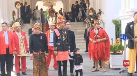 VIDEO: Parade Baju Adat Para Pejabat pada Upacara HUT RI