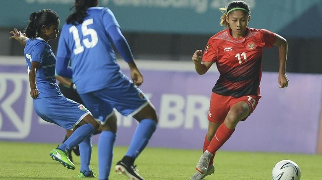 Pemain Timnas Putri Indonesia Zahra Muzdalifah sukses sumbangkan gol tunggal bagi Cerezo Osaka Ladies di laga persabahatan hadapi Ehime FC.