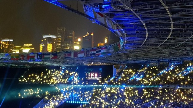 Sejumlah penonton upacara pembukaan Asian Games 2018 di SUGBK, Sabtu (18/8), tidak mendapatkan tempat duduk meski sudah membeli tiket secara resmi.