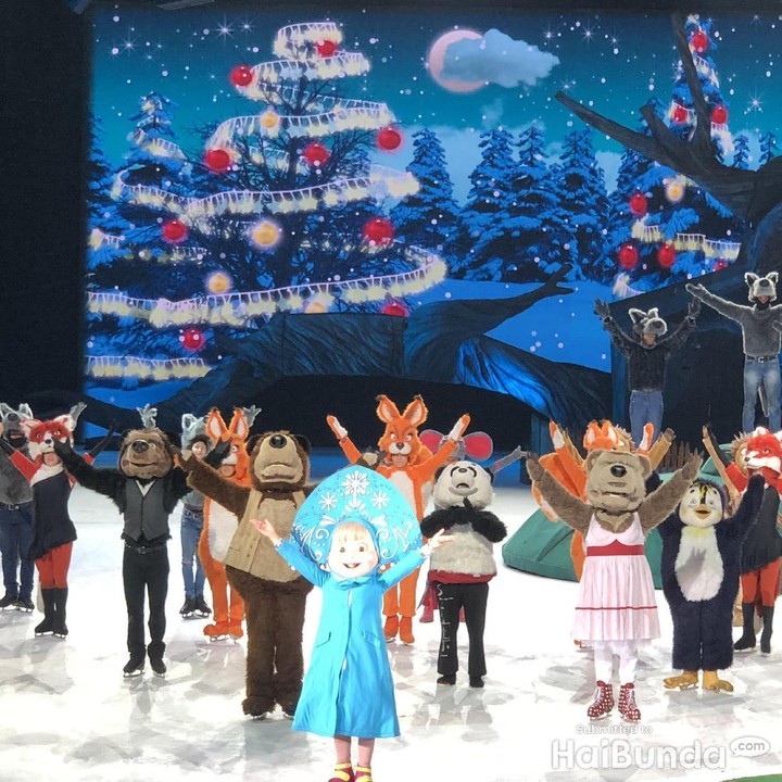 <p>Masha, Bear, Bear Girl, dan teman-temannya berhasil 'menghipnotis' anak-anak yang menonton.</p>