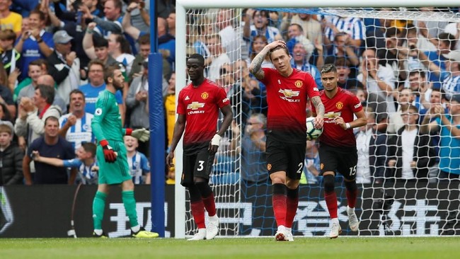 Manchester United kalah 2-3 dari Brighton & Hove Albion dalam laga pekan kedua Liga Primer Inggris 2018/2019 di Stadion American Express, Minggu (19/8).