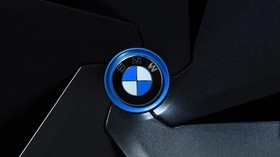 Mercedes-Benz Jabat Tangan BMW Demi Teknologi Otonom