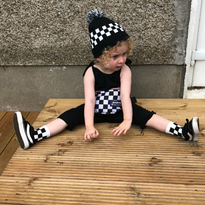 <p>Hai Bunda, ini Hollie Lawlor. Di usia 3 tahun Hollie udah jago memadupadankan busana layaknya fashionista lho. (Foto: Instagram/along_came_hollie)</p>